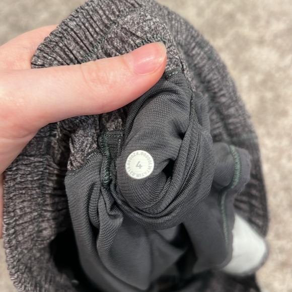 Lululemon shorts - Picture 5 of 5